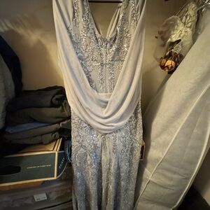 Jones New York Shimmering Gray Long Sleeve Dress